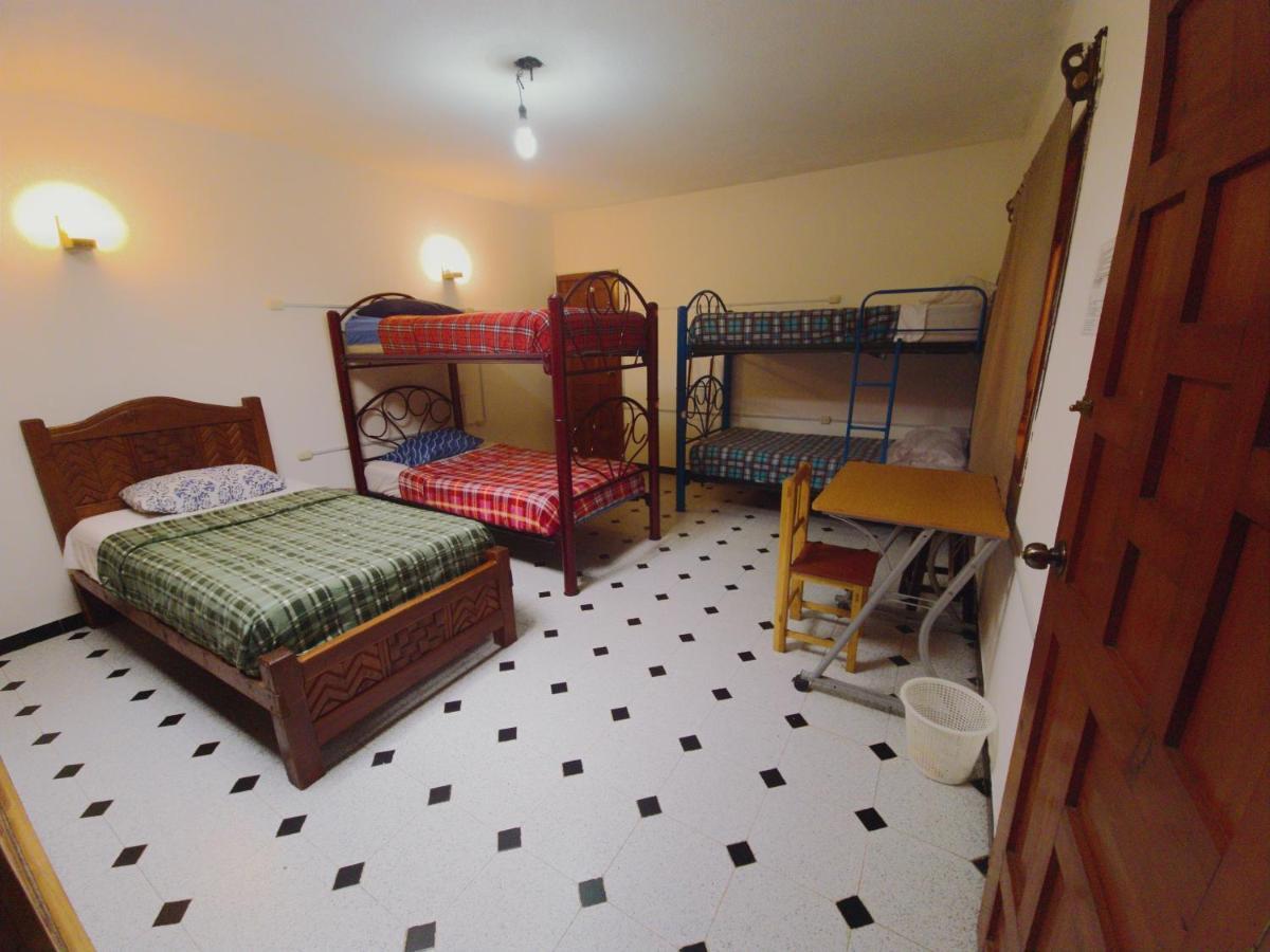 Lipi House Hostel San Cristóbal de Las Casas Buitenkant foto